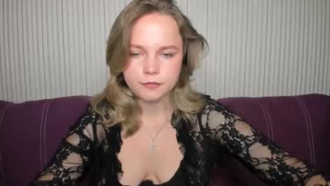 Snapshot of anny_love_you chatting on 09/13/25, 07:02 anny_love_you online show from 09/13/25, 07:02