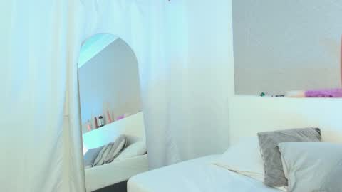 Anny online show from 10/12/25, 06:12