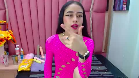 Anny online show from 02/03/25, 12:47