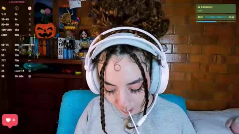 Snapshot of annycolin chatting on 10/17/25, 11:40 Anny IG online show from 10/17/25, 11:40