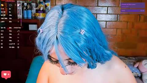 Snapshot of annycolin chatting on 10/31/25, 05:41 Anny IG online show from 10/31/25, 05:41