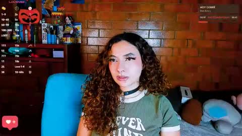 Snapshot of annycolin chatting on 11/11/25, 04:12 Anny IG online show from 11/11/25, 04:12