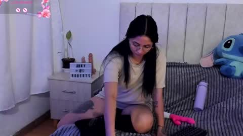 Anny online show from 10/27/25, 11:25