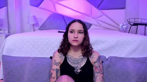 AnnyT online show from 01/25/25, 11:11