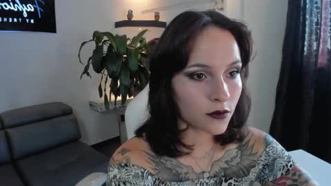 AnnyT online show from 09/28/25, 09:20
