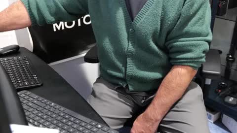 D online show from 10/11/25, 03:43