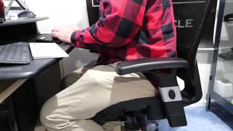 D online show from 11/17/25, 02:34