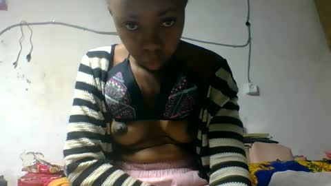 Snapshot of anouskaaa chatting on 09/11/25, 08:42 anouskaaa online show from 09/11/25, 08:42