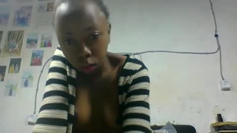 Snapshot of anouskaaa chatting on 09/12/25, 10:10 anouskaaa online show from 09/12/25, 10:10