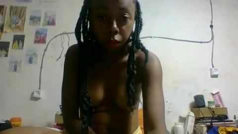 Snapshot of anouskaaa chatting on 09/21/25, 10:11 anouskaaa online show from 09/21/25, 10:11