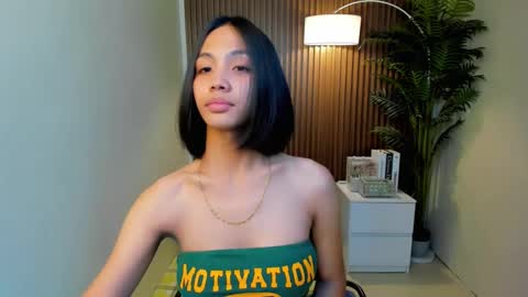 Snapshot of anqelic chatting on 12/29/24, 03:24 Stacy Maurice online show from 12/29/24, 03:24