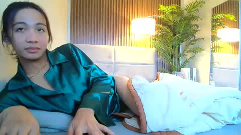 Snapshot of anqelic chatting on 09/09/25, 02:44 Stacy Maurice online show from 09/09/25, 02:44