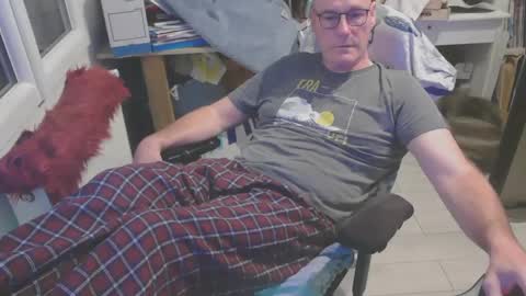 Snapshot of antares590 chatting on 03/10/25, 11:06 antares590 online show from 03/10/25, 11:06