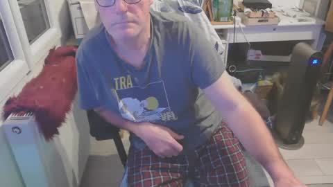 Snapshot of antares590 chatting on 03/12/25, 08:41 antares590 online show from 03/12/25, 08:41