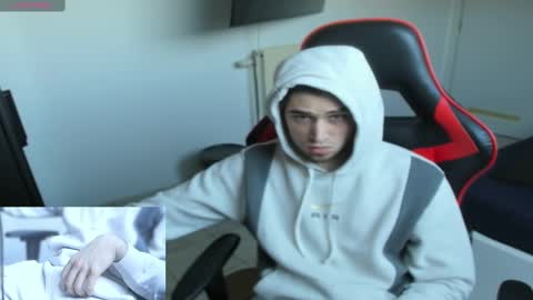 Snapshot of anthonyloveseks chatting on 03/02/25, 10:45 Anthony online show from 03/02/25, 10:45