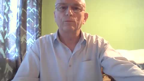 Snapshot of antmatt2025 chatting on 09/16/25, 05:14 antmatt2025 online show from 09/16/25, 05:14