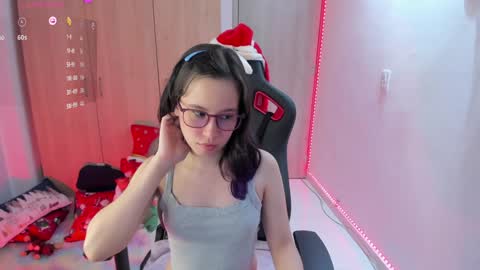 Snapshot of anto_sweet18 chatting on 12/19/24, 06:01 My birthday is on december 2nd surprise me with a gift from my amazonlist online show from 12/19/24, 06:01