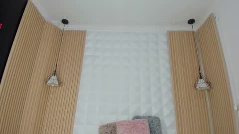 Snapshot of antonella00_ chatting on 11/05/25, 05:24 Antonella online show from 11/05/25, 05:24