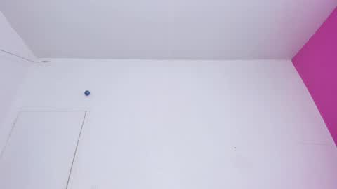 Snapshot of antonella_bonnet_ chatting on 02/05/25, 07:31 ANTONELLA online show from 02/05/25, 07:31