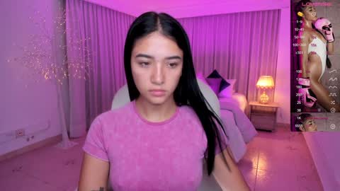  Antonella Grayy  online show from 01/15/25, 11:00