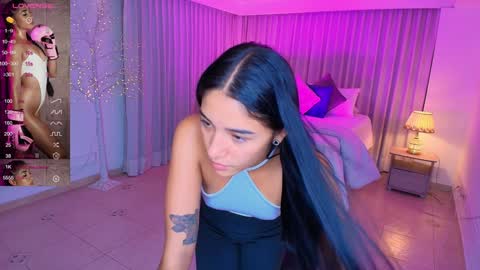  Antonella Grayy  online show from 01/30/25, 11:01