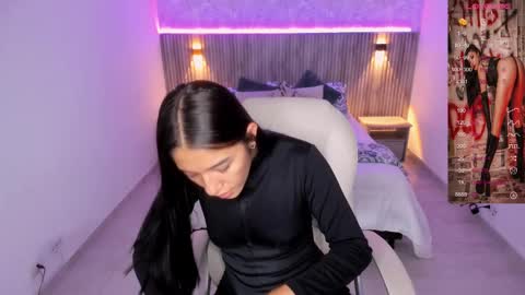  Antonella Grayy  online show from 02/18/25, 11:00