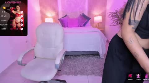  Antonella Grayy  online show from 09/18/25, 11:01