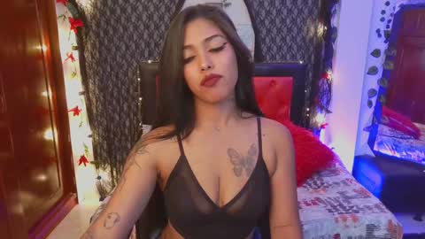 Snapshot of antonella_miller18 chatting on 01/13/25, 11:06 Antonella online show from 01/13/25, 11:06