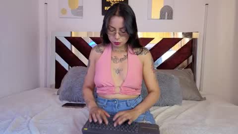 Snapshot of antonellaconelly chatting on 09/08/25, 08:19 antonellaconelly online show from 09/08/25, 08:19