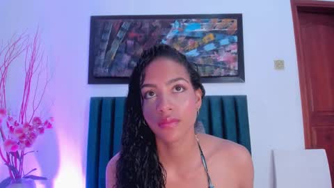 Snapshot of antonellahall_ chatting on 02/18/25, 12:17 AntonellaHall online show from 02/18/25, 12:17