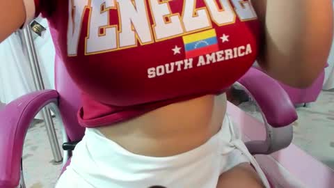 ANTONELLA online show from 10/22/25, 10:53