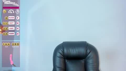 Snapshot of antonellepiercee chatting on 01/16/25, 02:19 A N T O N E L L E online show from 01/16/25, 02:19