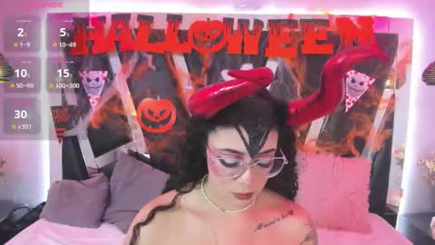 A N T O N E L L E  online show from 10/18/25, 11:33