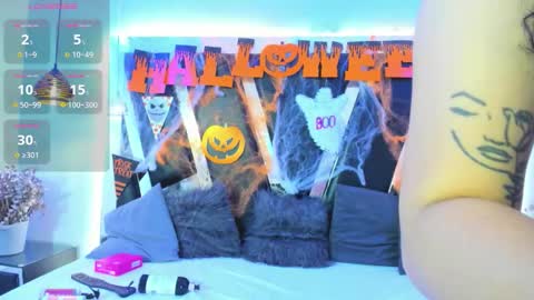 A N T O N E L L E  online show from 10/21/25, 11:33