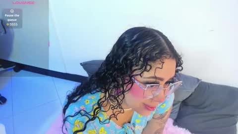 A N T O N E L L E  online show from 11/15/25, 08:33