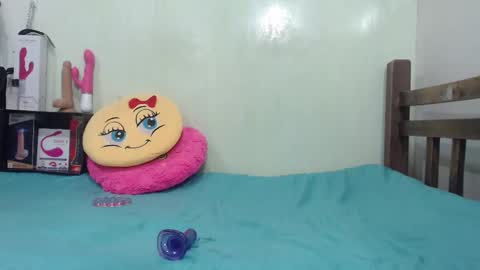 Antonia online show from 02/23/25, 09:37