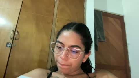 Snapshot of antoniabloom chatting on 01/31/25, 03:09 Antonia online show from 01/31/25, 03:09