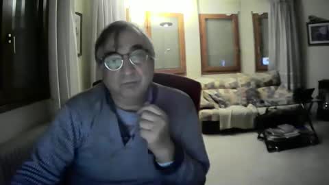 Antonio online show from 12/25/24, 09:54