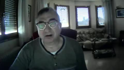 Antonio online show from 01/19/25, 11:01