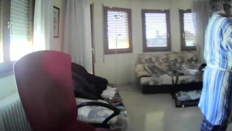 Antonio online show from 02/06/25, 11:43