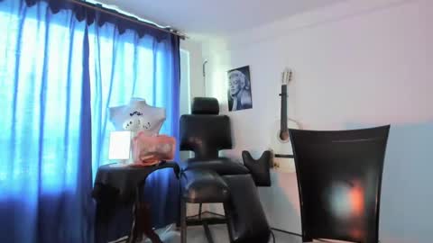 Snapshot of antonnello_ chatting on 02/22/25, 09:26 antonnello_ online show from 02/22/25, 09:26