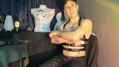 Snapshot of antonnello_ chatting on 09/25/25, 12:47 antonnello_ online show from 09/25/25, 12:47