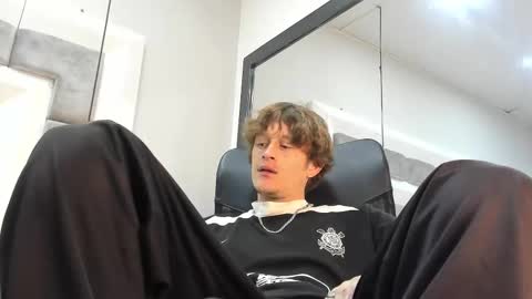 Anthony King online show from 10/10/25, 08:08