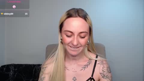 Antonia online show from 02/06/25, 02:00