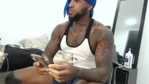 antwanblack11 online show from 10/18/25, 05:35