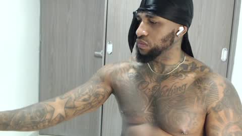 antwanblack11 online show from 11/12/25, 02:56