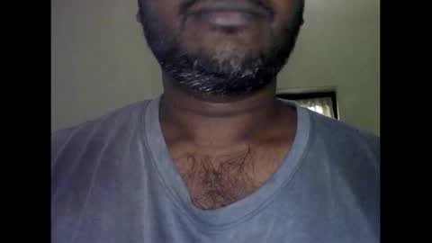 Snapshot of anukumaranuuu chatting on 11/19/25, 06:13 Anuloves online show from 11/19/25, 06:13