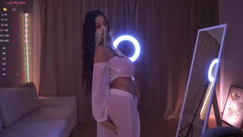  Sunday - start 0400 PM GMT -4 online show from 10/27/25, 09:30