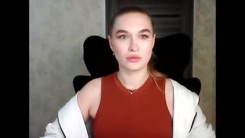 AnyaSmack online show from 11/26/25, 04:52