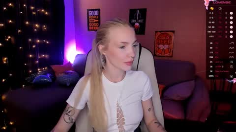 Anya online show from 09/30/25, 02:05